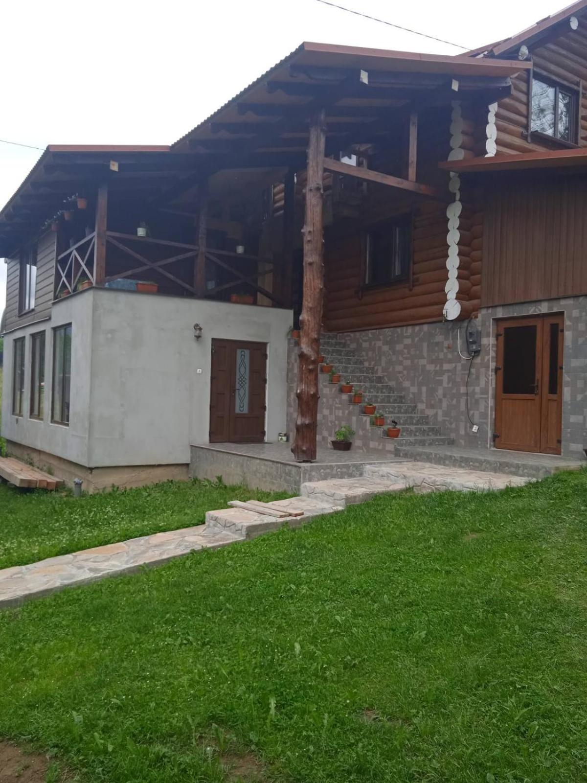 Садиба У Пасічника Guest House Pilipets Exterior photo